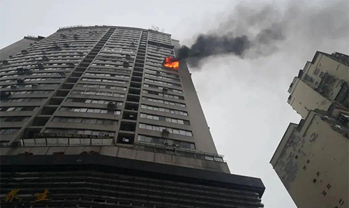 针对各类高层、大型建筑消防管理需求，可以通过部署智能传感器、智能监控、耀世智能边缘网关等设备，提高火灾隐患感知灵敏度和应急响应速度，从而预防火灾的产生和扩散，对于减少火灾损失具有重要意义。